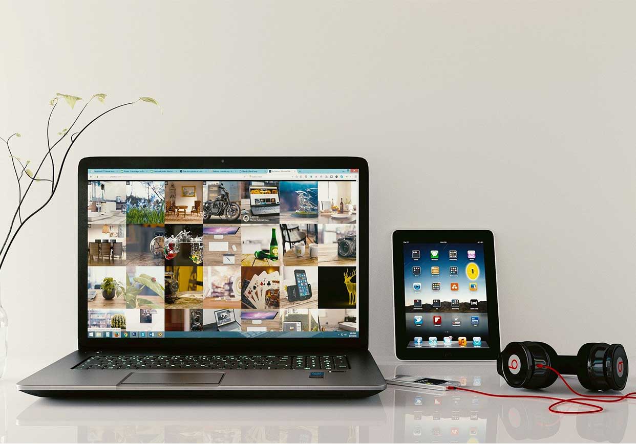 https://www.beyondmag.jp/wp-content/uploads/2021/08/178-laptop-1483974_1920.jpg