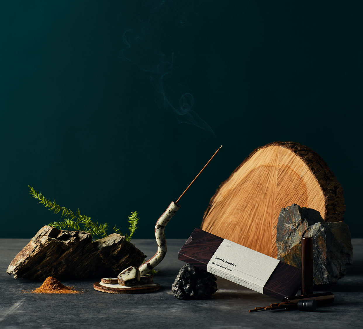 https://www.beyondmag.jp/wp-content/uploads/2022/03/233-Copy-of-161105_SubtleBodies_RedCedar_120.jpg