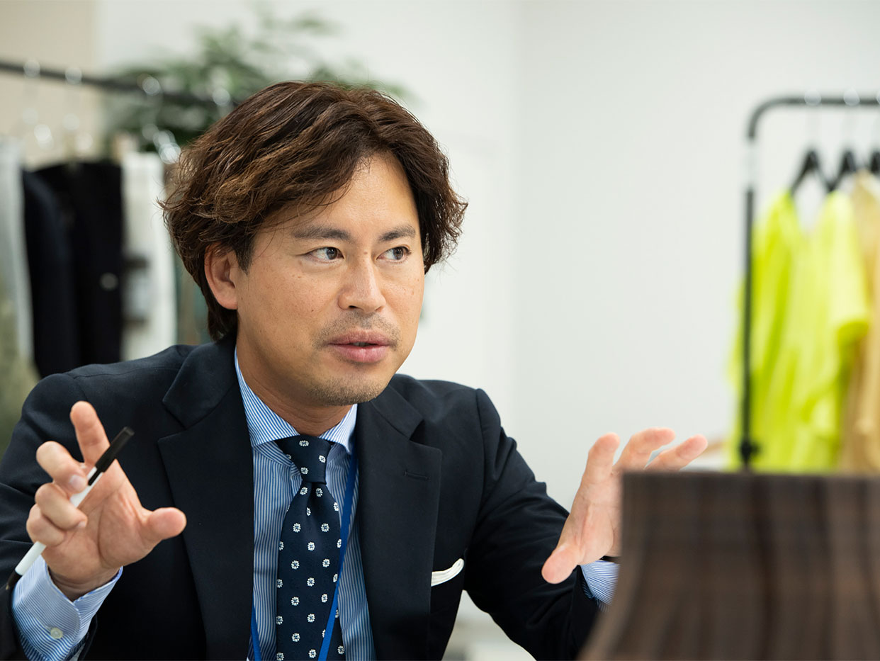 https://www.beyondmag.jp/wp-content/uploads/2022/10/599-04_★_BYD4462.jpg