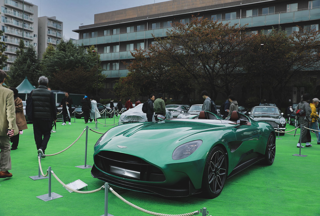 https://www.beyondmag.jp/wp-content/uploads/2024/01/836_231221_Aston_Martin_08.jpg