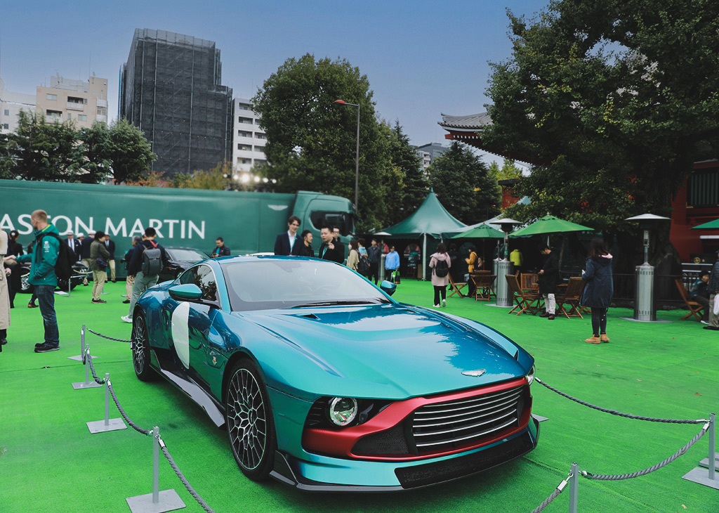 https://www.beyondmag.jp/wp-content/uploads/2024/01/836_231221_Aston_Martin_09.jpg