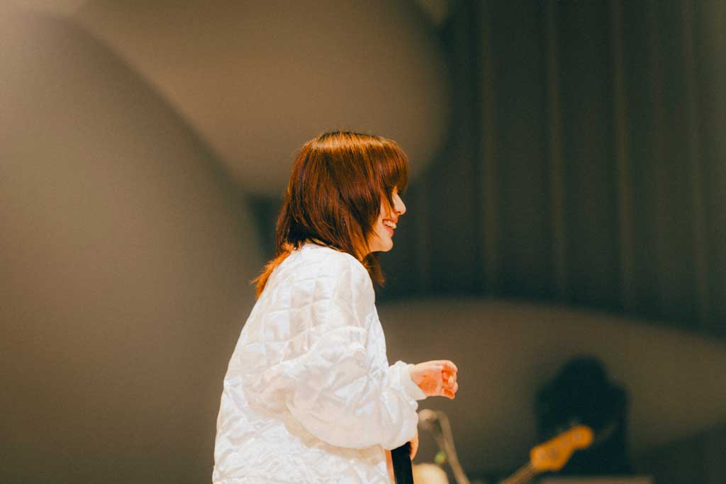 https://www.beyondmag.jp/wp-content/uploads/2024/10/964_ライブ写真.jpg